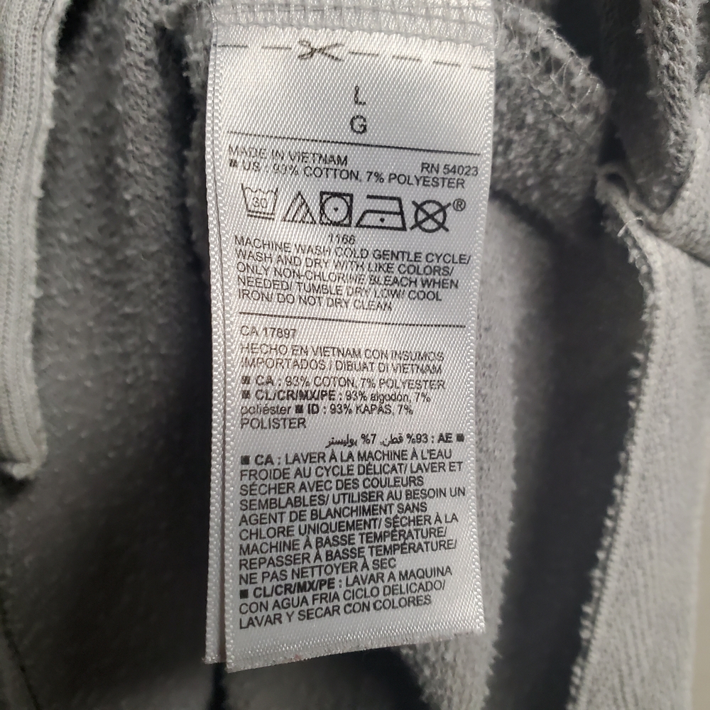 Old Navy Gray Camo Crew Neck Sweater - Picture 5 of 8